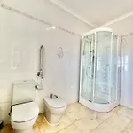 Puntallana Villa *