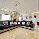 Vila Puntallana *